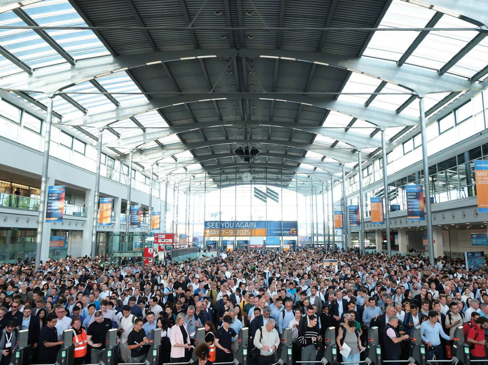 1761484983478886.png 301.png